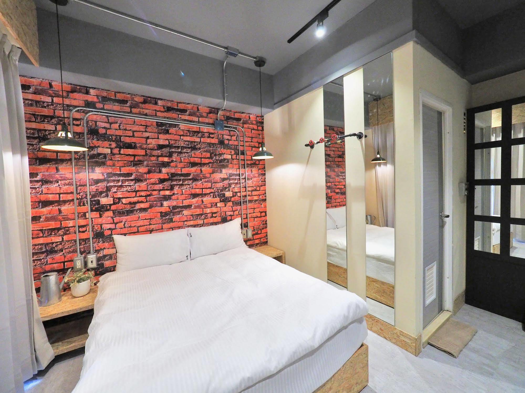 Loft Hostel Fengjia Taichung Exterior photo